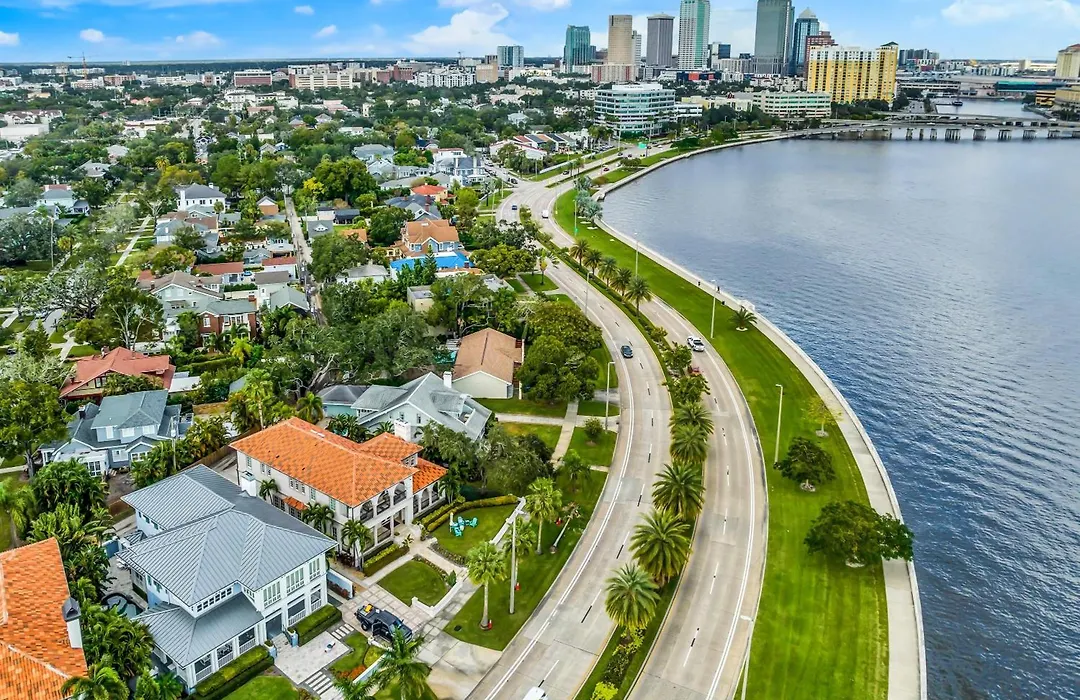 Bayshore Charmer-1