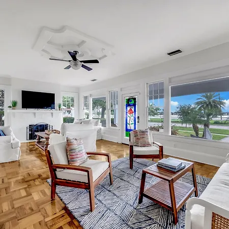 Bayshore Charmer-3